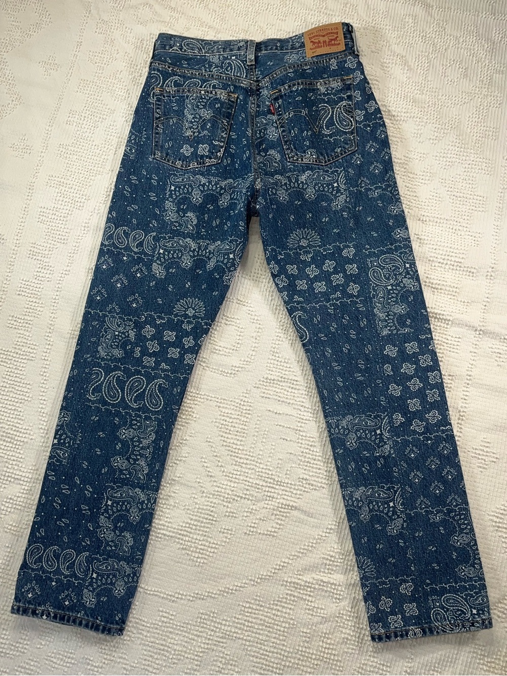 Levi's Blue Bandana-Print Skinny Jeans - Picture 3 of 6